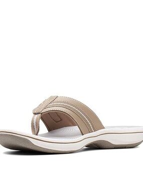 Clarks Beige Women's Thong Sandals with White Trim